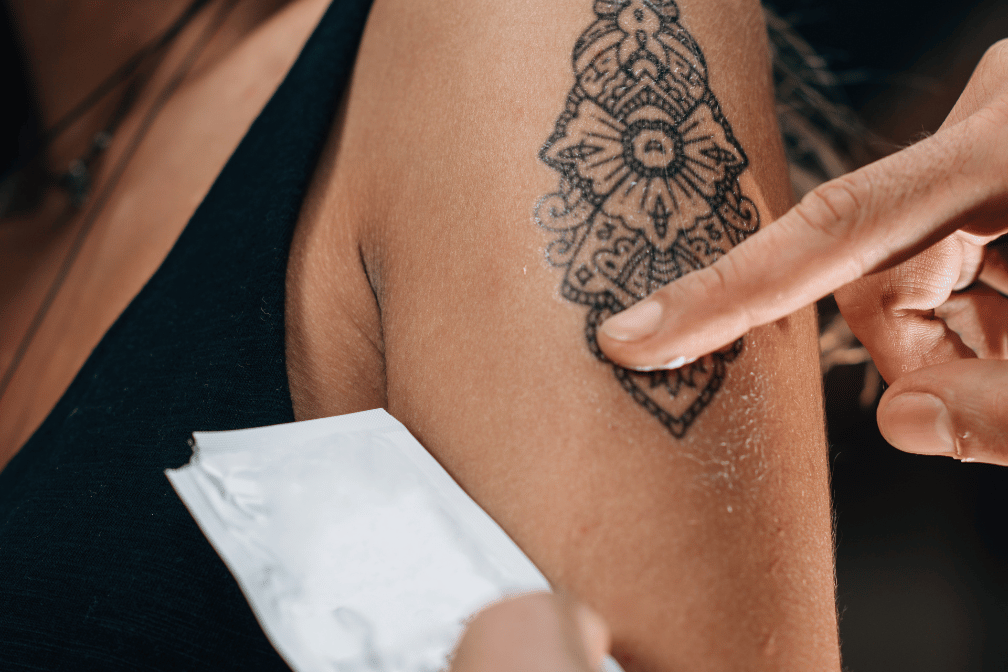 czy-robienie-tatuazy-jest-trudne-rzeczywistosc-sztuki-na-skorze